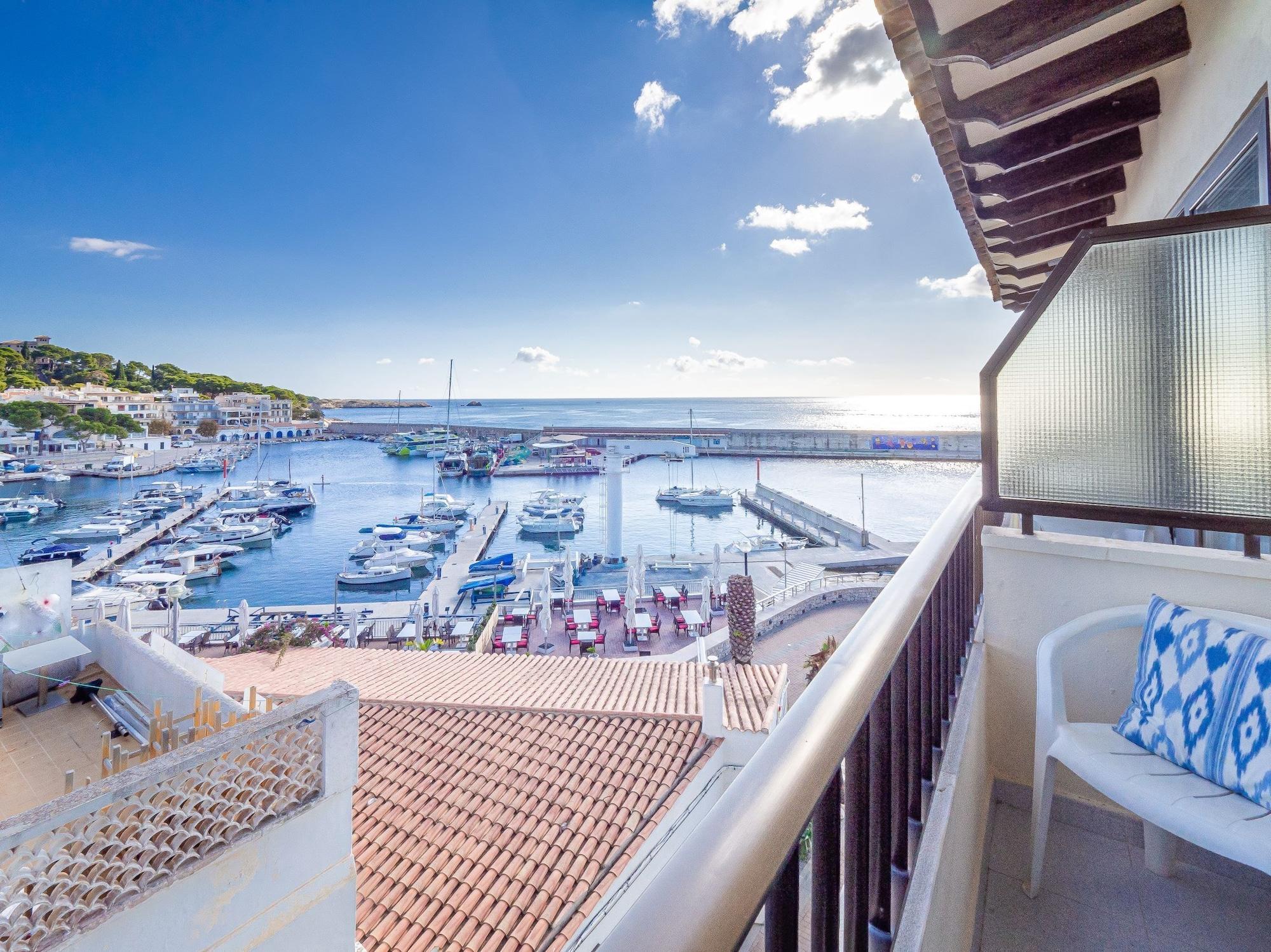 Hostal Port Corona Cala Ratjada  Exterior photo