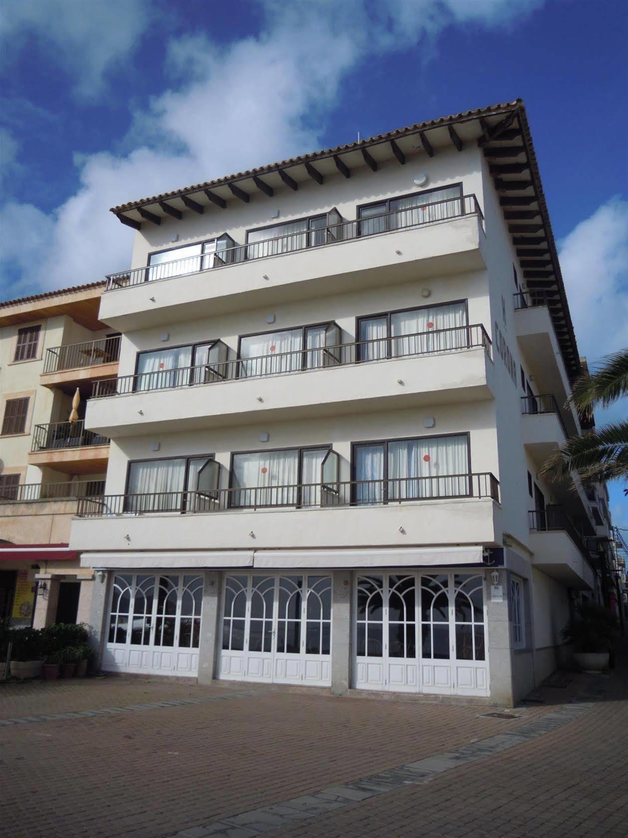 Hostal Port Corona Cala Ratjada  Exterior photo